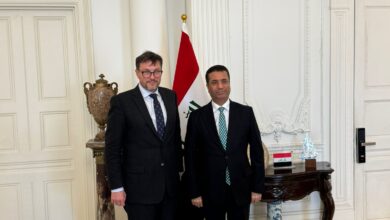 Photo of كريستوف ميشيلز، مدير ادارة مجلس الاعمال العراقي البريطاني، يلتقي معالي الدكتور صالح حسين علي التميمي، سفير جمهورية العراق لدى المملكة المتحدة